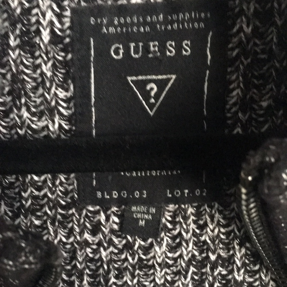 Guess Men’s Medium M Full Zip Up Sweater Jacket New Without Tags Very Warm Comfy - Picture 3 of 5